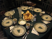 20091224-ChristmasDinnerTable