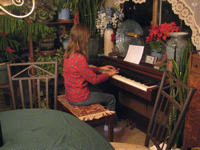 20091224-Rebecca-Piano