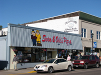 20090822-GrandMarais-SvenAndOlesPizza