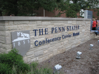 20090812-TownHall-PennStaterSign