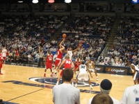 Bball-PSUvsWisconsin-Tipoff-021106