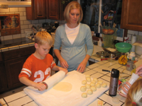 20091122-SpencerMelissa-RollingLefse