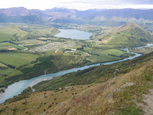 05-KawarauRiver-LakeHayes Kawarau River and Lake Hayes