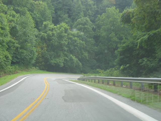 092-VirginiaCurvyRoad Curvy road in Virginia